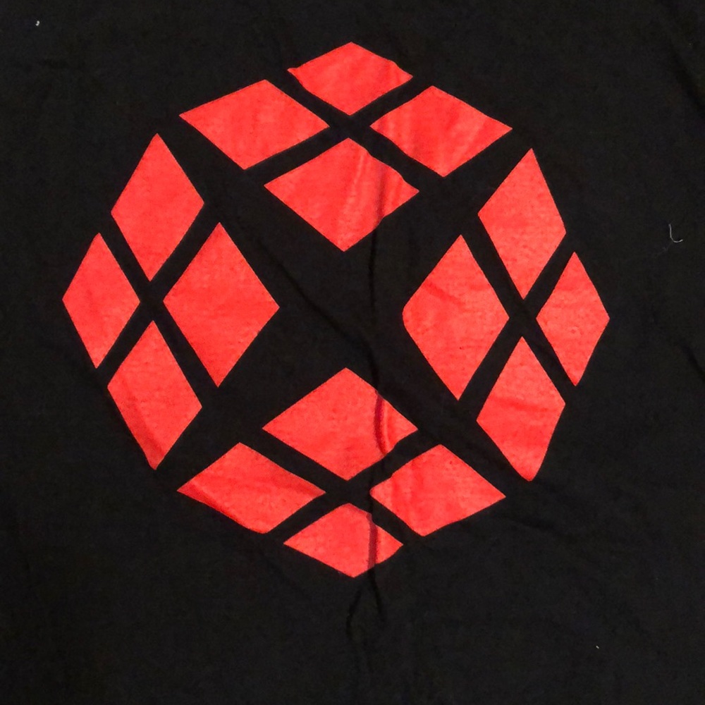 Xotic Tee NWOT